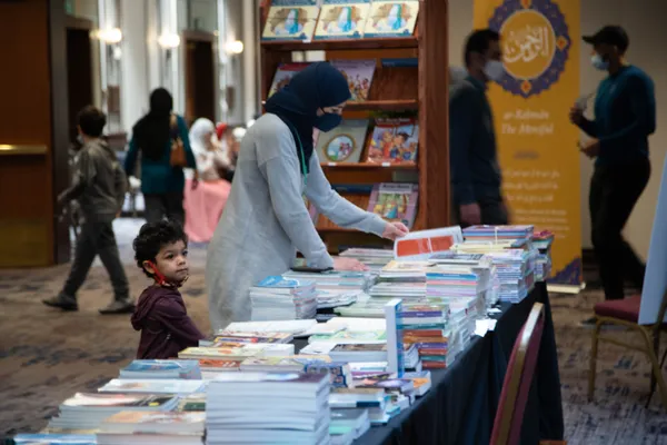 37th - Bazaar photo 3